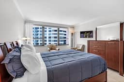 Oceanfront 2BR at The Alexander · Pools + Beach - Image 4
