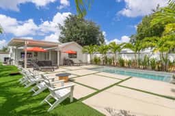 Heated Pool 4BR Sleeps 12 · 6 Min to Dania Beach - Image 2
