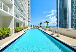 Brickell Penthouse 3BR · Free Parking + Bay Views - Image 2