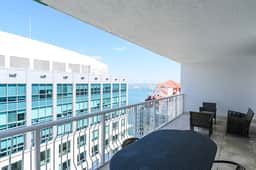 Brickell Penthouse 3BR · Free Parking + Bay Views - Image 3