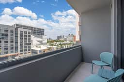 Wynwood Studio with Balcony · Rooftop Pool - Image 4