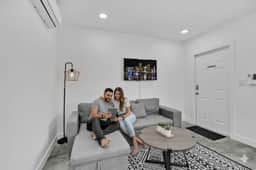 Charming Beach Studio · 2 Blocks to Ocean + Shops - Image 5