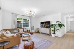 Coral Gables 3BR · Free Parking, Patio + Fast WiFi - Image 2
