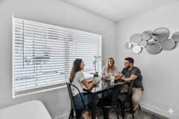 Cozy Studio 2 Blocks from the Beach – Unit 4 - Image 5