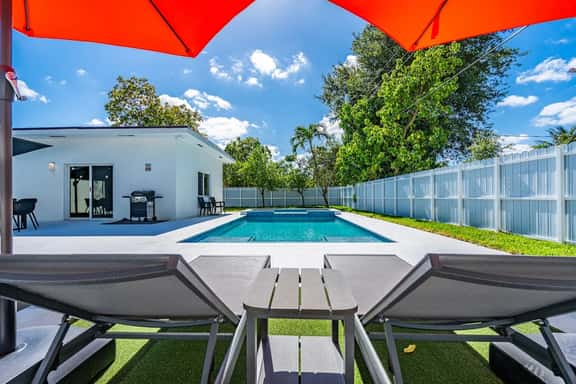 Pool, Game Room + EV Charger 4BR · 12 Min to Beach - Image 1