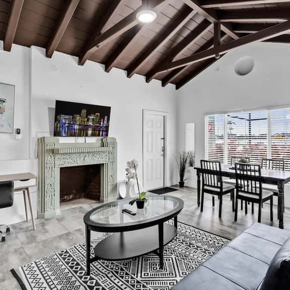 Lovely 1 BR Walking Distance To Ocean - Suite 1 - Image 1