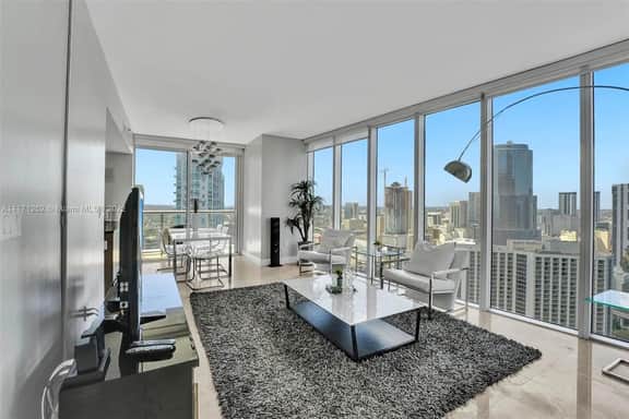 2 Combined Corner Units! 4BR | Sleeps 10 - Image 3