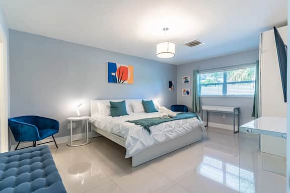 Heated Pool 4BR · 6 Min to Fort Lauderdale Beach - Image 4