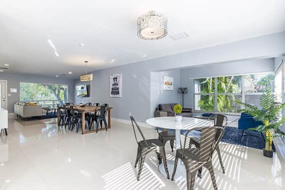 Heated Pool 4BR · 6 Min to Fort Lauderdale Beach - Image 3