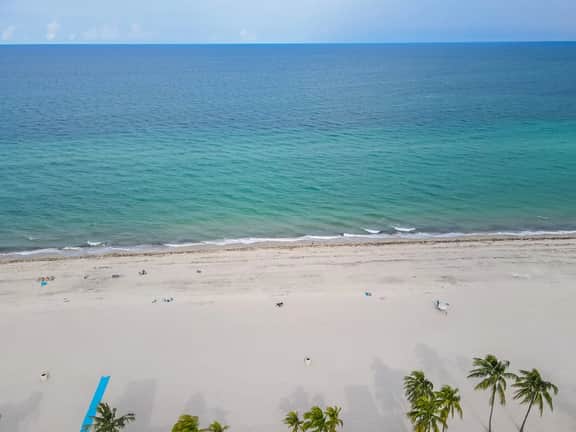 Charming Studio Walking Distance To Ocean - Unit 8 - Image 4