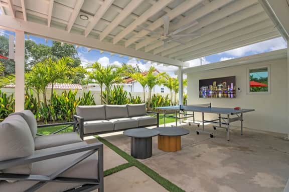 Heated Pool 4BR Sleeps 12 · 6 Min to Dania Beach - Image 3