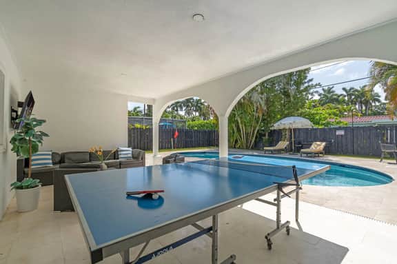 Heated Pool 5BR Sleeps 14 · Game Room Near Beach - Image 5