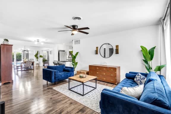 Heated Pool + Hot Tub 5BR · Sleeps 13, Hollywood - Image 3
