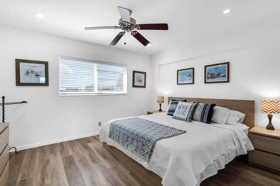Beachfront 1BR · Ocean View, Pool + Free Parking - Image 4
