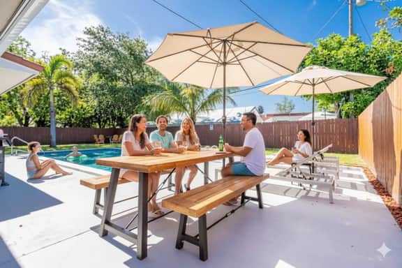 Bright 3BR + Private Pool · Quiet Hollywood Street - Image 3