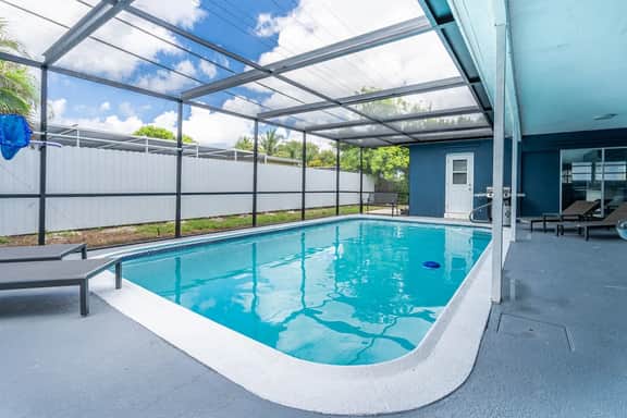 4BR Getaway + Pool + Game Room, 18-mins to Ocean - Image 3