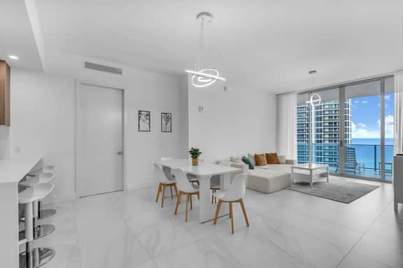 Sunny Isles 2BR Ocean View · Free Parking + Pool - Image 2