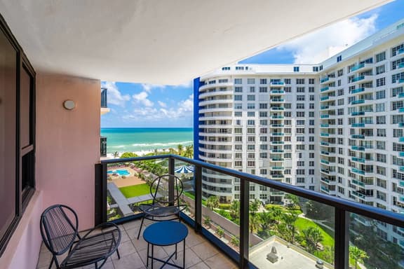 Oceanfront 2BR at The Alexander · Pools + Beach - Image 1